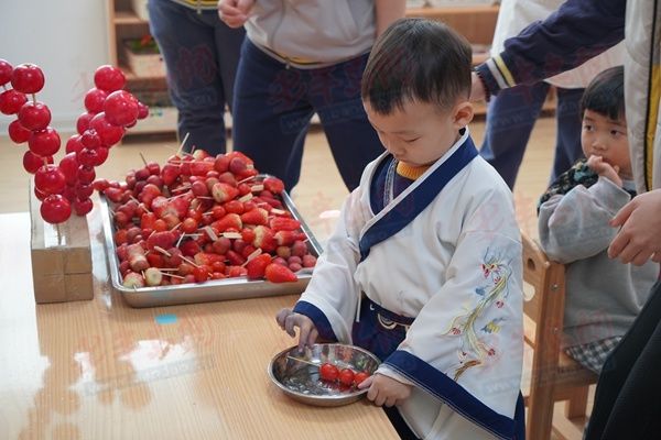 圣顿公学幼儿园|逛庙会 迎开学 圣顿公学幼儿园举行“健康成长，快乐起飞”主题开学嘉年华活动