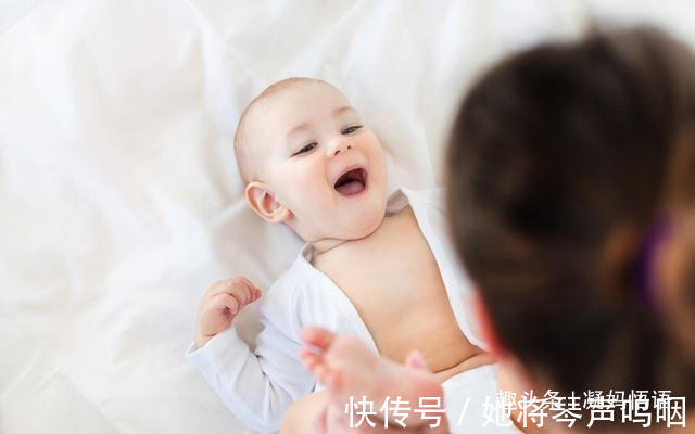 被子|婴儿总喜欢蹬腿,妈妈担心是缺钙,医生别急!这些原因重视一下