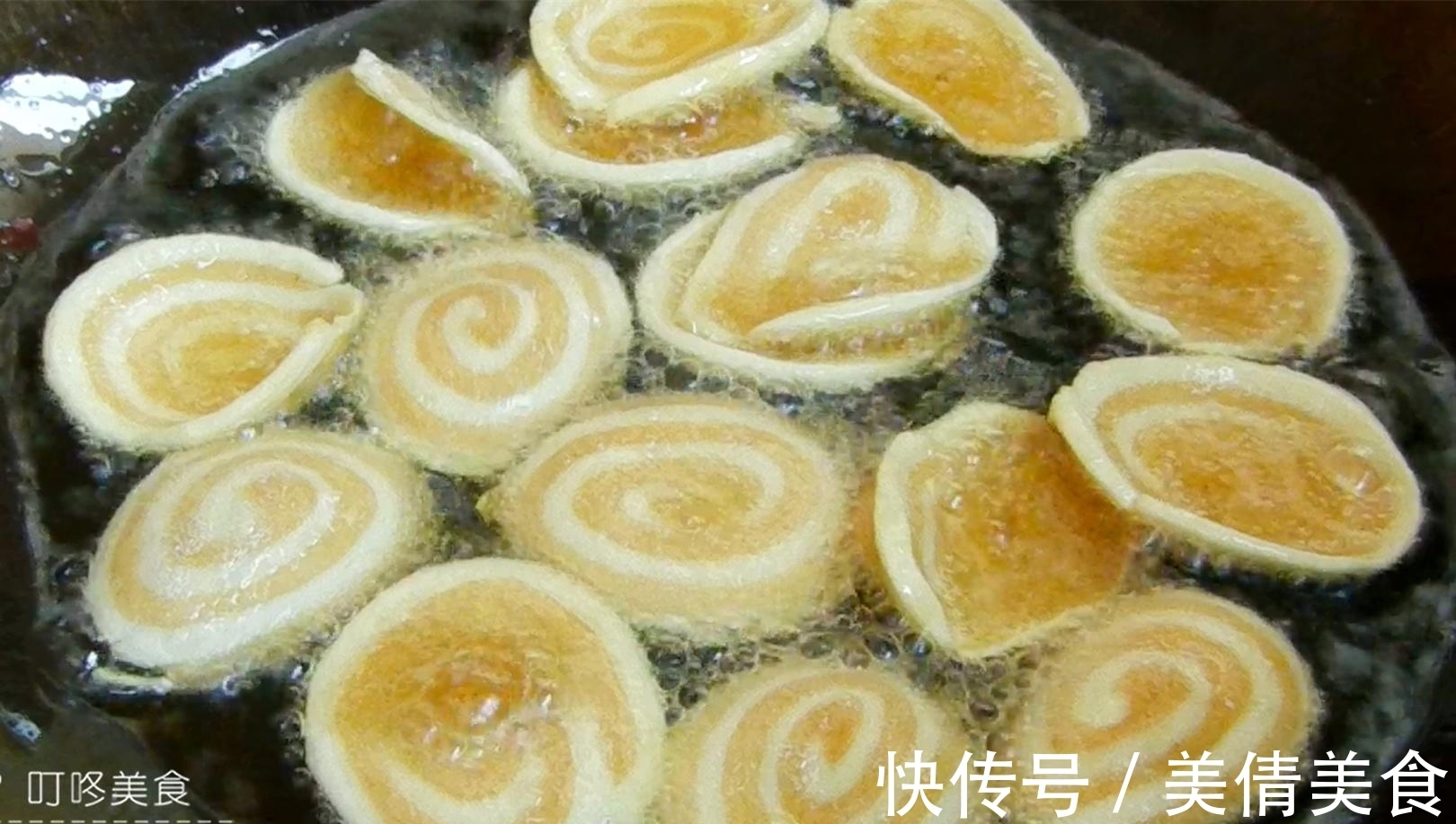 步骤|2分钟教会你做猫耳朵饼，步骤超简单，又香又脆，比买的好吃百倍