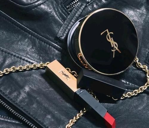 女生必备的8款口红,涂上有气质还显白,谁才是你的最爱