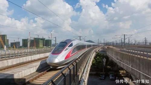 中国第一列“全卧铺直达”列车：从东北出发，睡一觉醒来就到北京