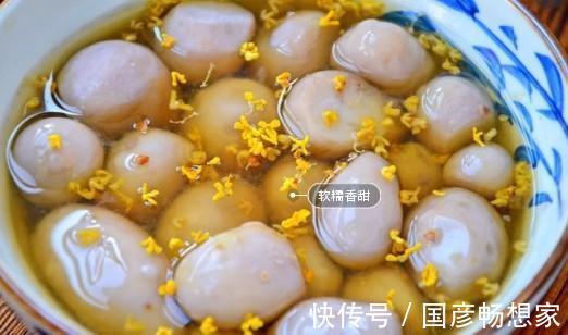 女人|在秋天女人更注重保养,多吃点带碱性的食物,这甜汤既排毒又养颜