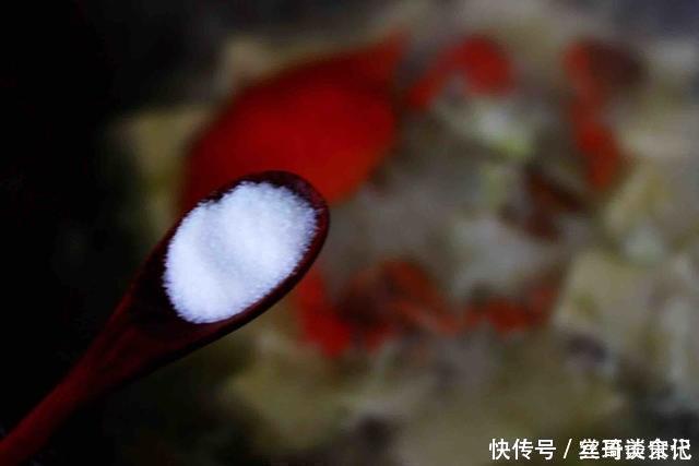 梭子蟹|这菜含大量“黄体酮”，隔三差五吃一次，滑嫩肌肤，女人要常吃