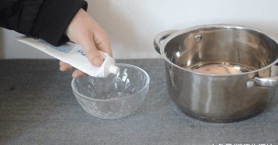 家家户户|不锈钢锅发黄了, 只需一张纸, 教你轻松巧洗白, 家家户户都用得到