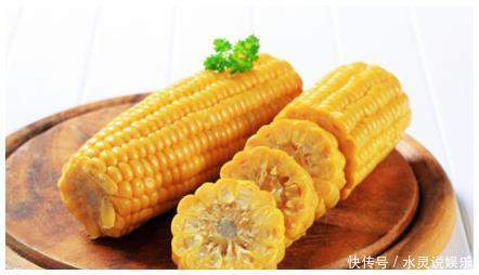 煮完玉米的水直接倒掉太浪费了,不如看看它还有什么作用