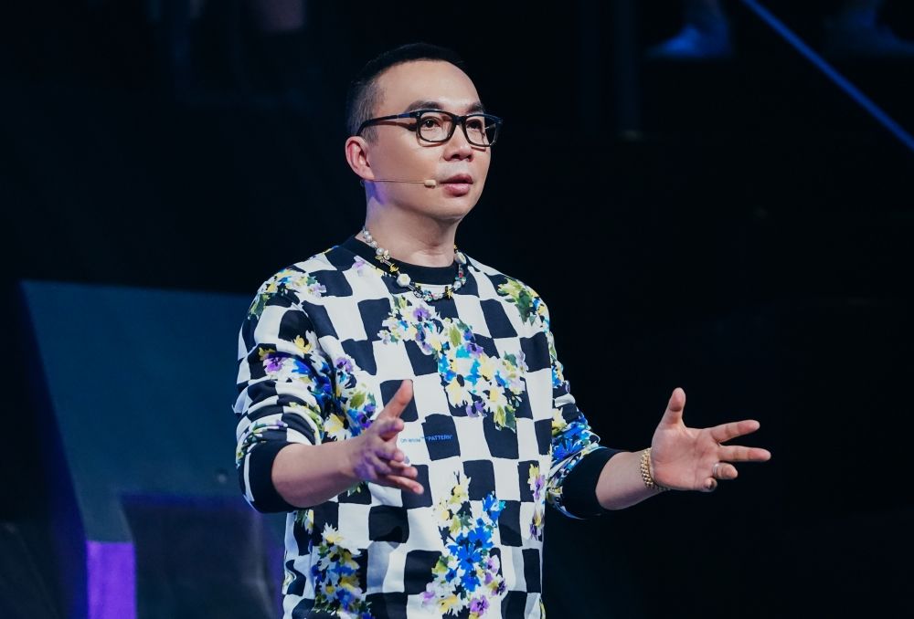 舞林|“舞林总教头”方俊留守、陈伟霆加入！《蒙面舞王》第二季官宣今晚回归