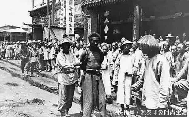 电视|晚清老照片大户人家和穷人家的差距!跟电视上一点都不一样!