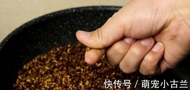 椒盐不用买,简单几步,在家就能做,比买的还香,无添加更放心