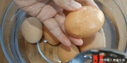  制作五香茶叶蛋有窍门，步骤详细，香味十足，一次能吃10个