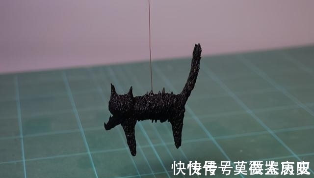 小猫|全球的猫都想屏蔽这个日本人,他到底做了多少沙雕手办?