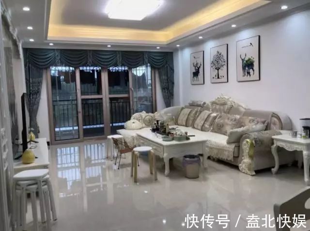 装修|搬家一个月,忍不住晒晒!全屋太漂亮了,电视墙贴瓷砖最明智!