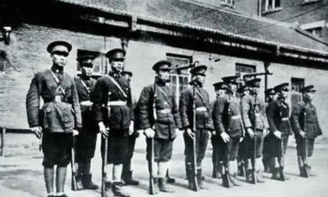 本关东军|若张学良坐拥的40万东北军没有撤退,能阻挡日军多长时间?