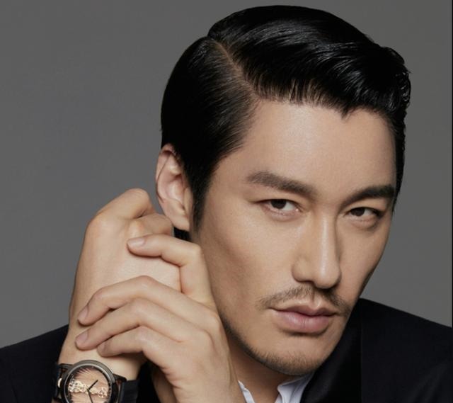 国字脸 男士有这4个标志,很适合剪“背头”发型,轻熟又帅气