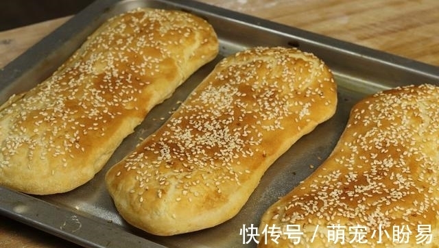 想吃烧饼不用排队买,教你在家做,咬一口直掉渣,做法简单又好吃
