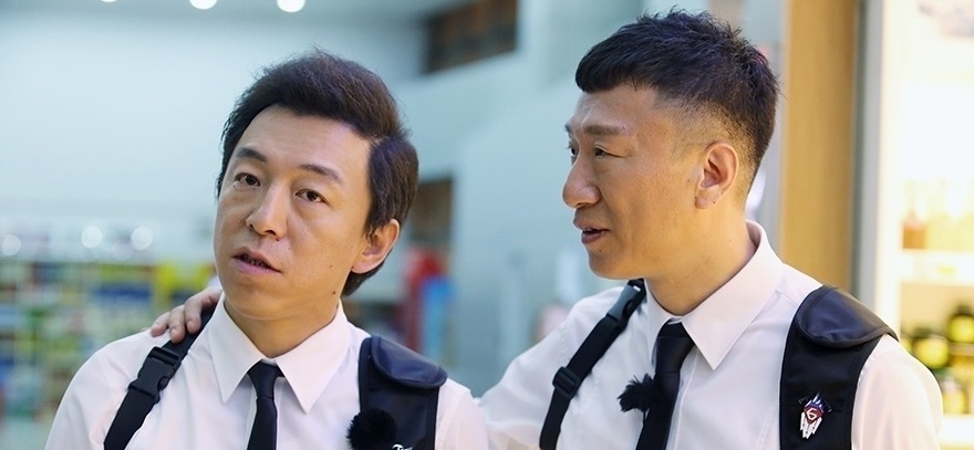 馮小剛炮轟孫紅雷黃渤,不好好拍戲,去綜藝節目裝瘋賣傻