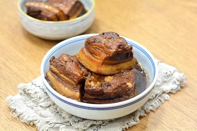 荷叶饼肉夹馍，卤肉软糯浓香有窍门，荷叶饼一次发酵省时间