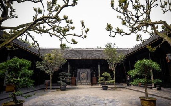  刘文彩|四川大地主刘文彩家有多豪，老宅再现当年奢华生活