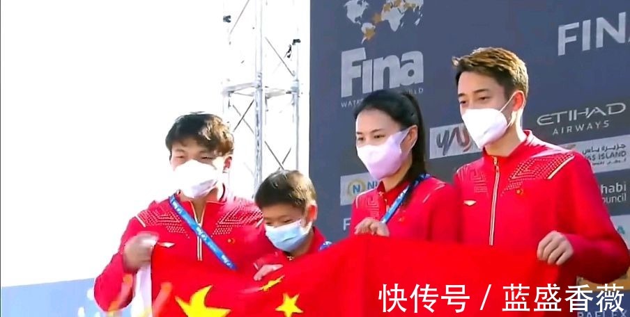 全运会|全红婵哪去了14岁天才探出小脑袋观察,看到国旗赶紧行动起来!