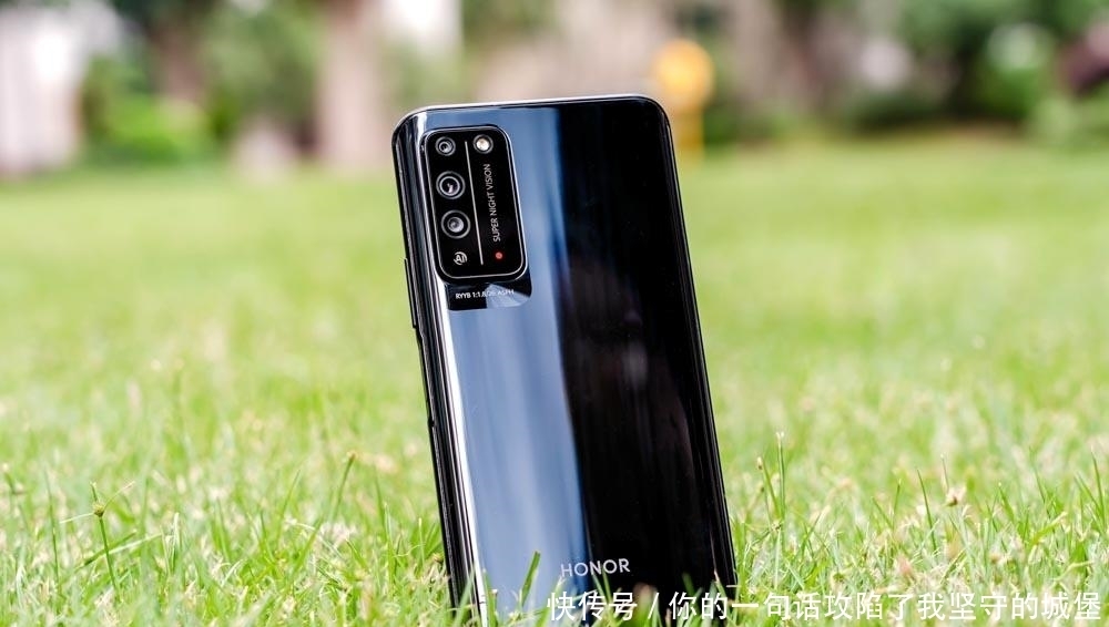 出众|双模5G荣耀X10评测：夜拍出色性能出众