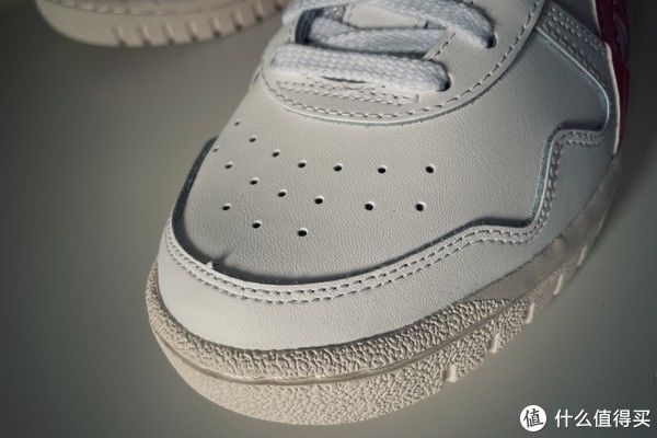 鞋盒 Sneaker 篇一百四十四：亚瑟士三井寿复刻、索康尼Bodega联名、迪亚多纳篮球鞋小晒