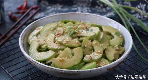 色斑|它是“天然美白液”,女性經(jīng)常吃,肌膚水嫩,淡化色斑,還能除煩