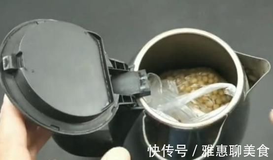 用处|电热水壶坏了别急着扔,放在家里还有这4大用处,后悔没早知道