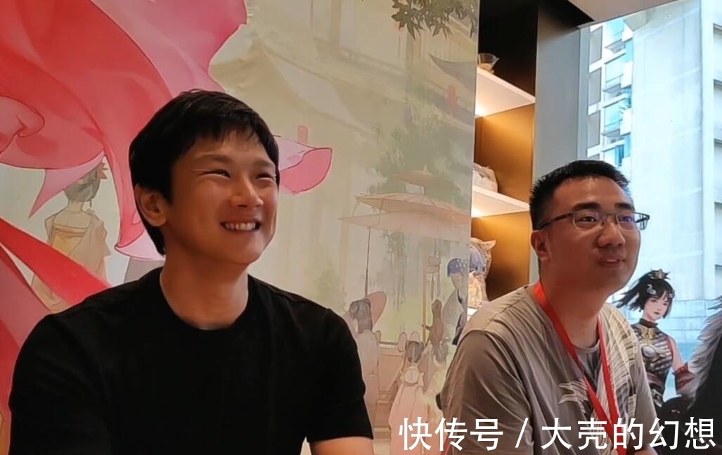 洛天依|2021WF展出多个等身手办,洛天依国风旗袍,剑网三的是神仙姐姐