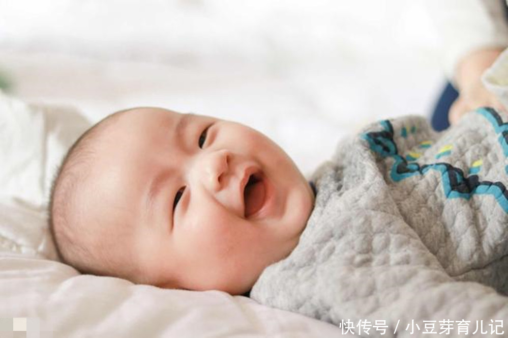 黑白卡|想要宝宝更聪明,六个有利于开发智力的小方法,宝妈可以参考一下