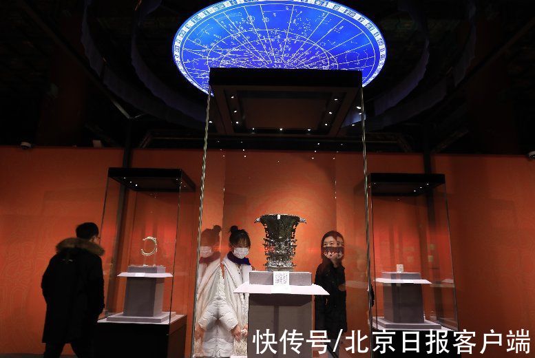 大展|何以中国？故宫开年大展，130余件文物文华殿给答案