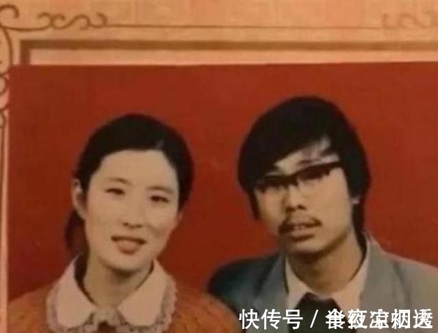 照片|父母年轻的合照像兄弟,儿子无法谈定:爸,当年你怎么下得了手