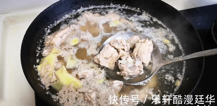 脏东西|焯排骨产生的浮沫到底是不是脏东西很多人不懂,难怪排骨不香