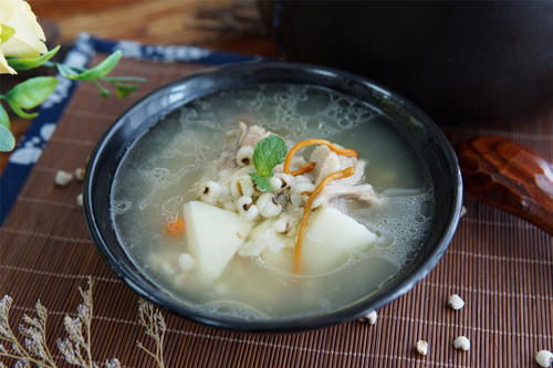 谷雨前后湿气大，多吃“三荤三素”，顺应节气，不分体质全家受益