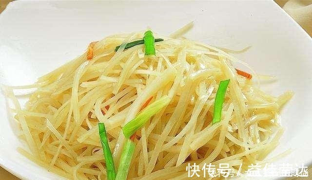 炒土豆丝粘锅不要焯水了，教你正确做法，土豆丝爽脆可口
