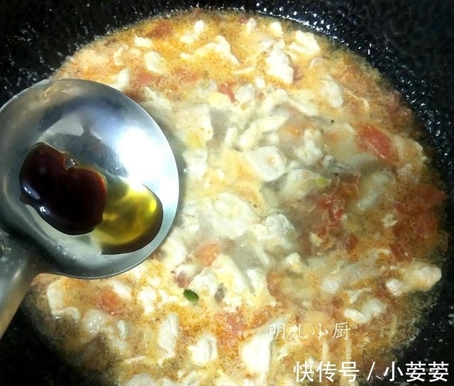 汤酸|三伏天多喝此汤，滴油不放10分钟出锅，汤酸爽肉鲜嫩，天天吃不腻