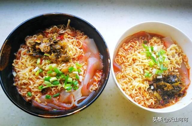 调味品|你煮方便面是先放料还是先放面？哪种方法煮更好吃