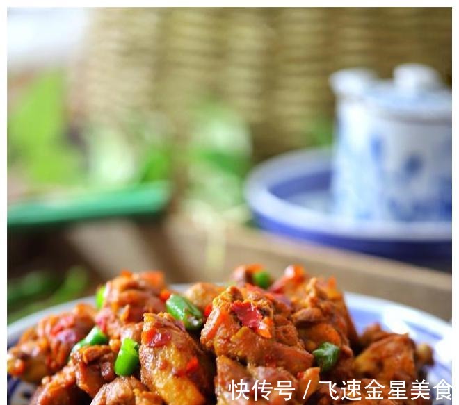 好吃|夏天鸭肉最好吃的做法，不腥不柴，好吃不上火，上桌就光盘！