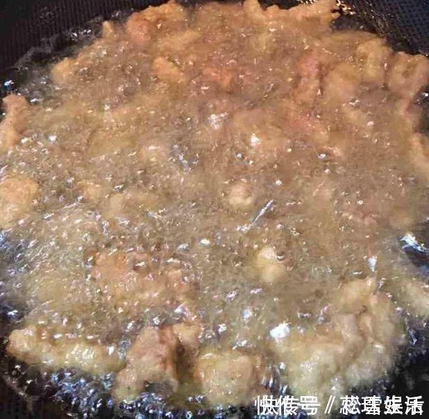 里脊肉|炸酥肉,不要直接用面粉!30年大厨教你,金黄酥脆肉质嫩,不回潮
