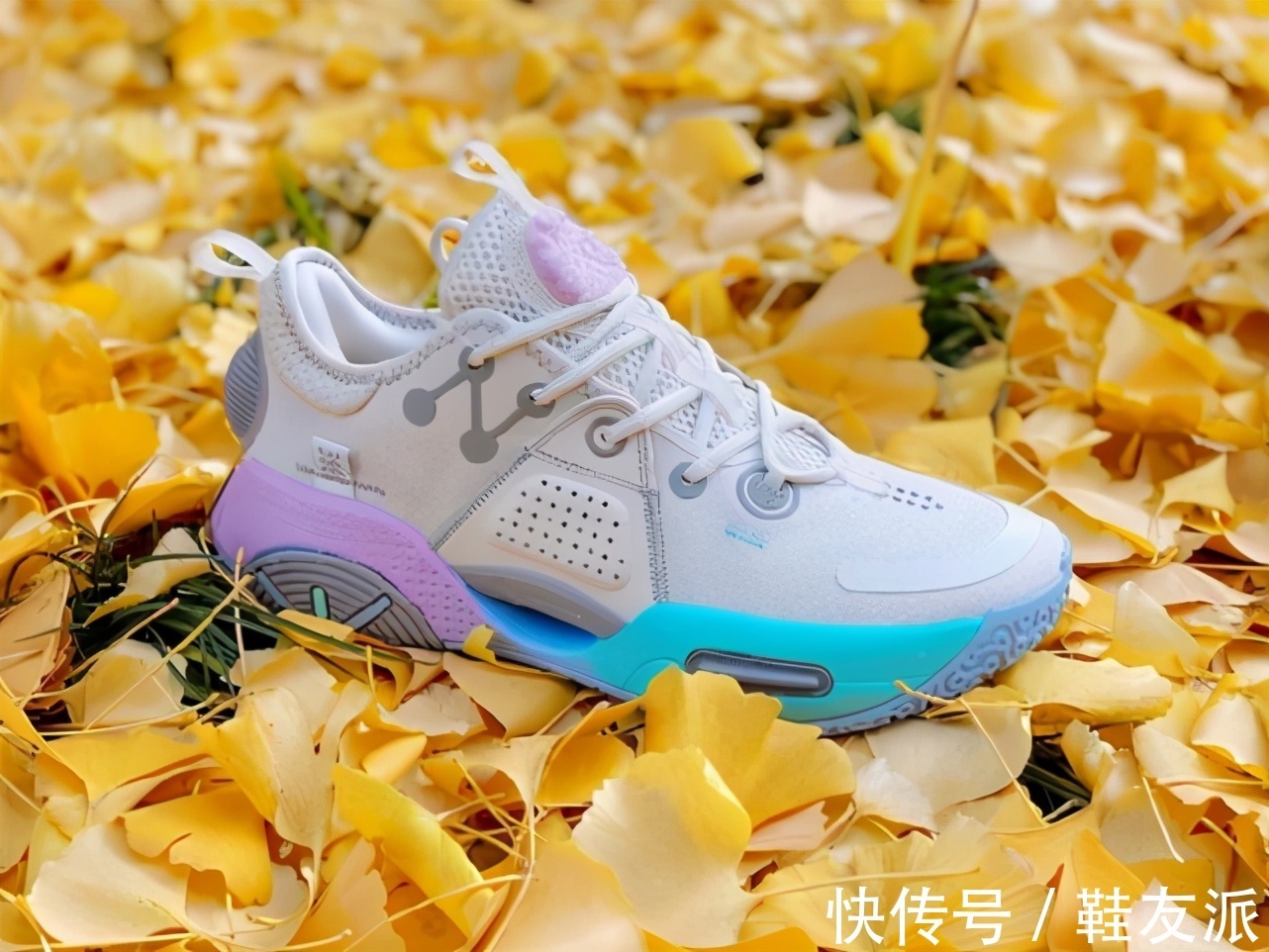 球鞋|一周国产新品球鞋合集！KT7惊艳，全城10曝光，匹克大三角质感强