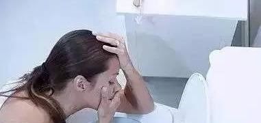 产子|“最牛孕妇”火了,怀孕“1小时”就产子,一不留神孩子就出生了