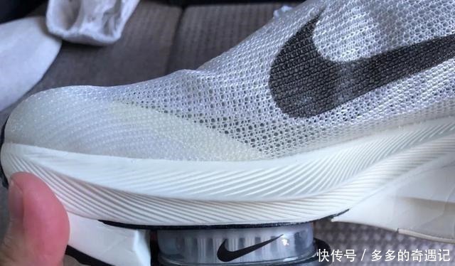 气垫 最强跑鞋Alphafly Next 开箱测评！如此高科技也成高危了吗！