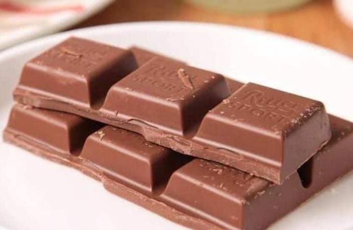 吃了这么多年巧克力,才明白上面的凹槽有什么用,原来一直误会了