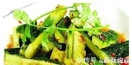 凉拌黄瓜|黄瓜还在炒着吃大厨教你这样做，清脆爽口，吃完还想要！
