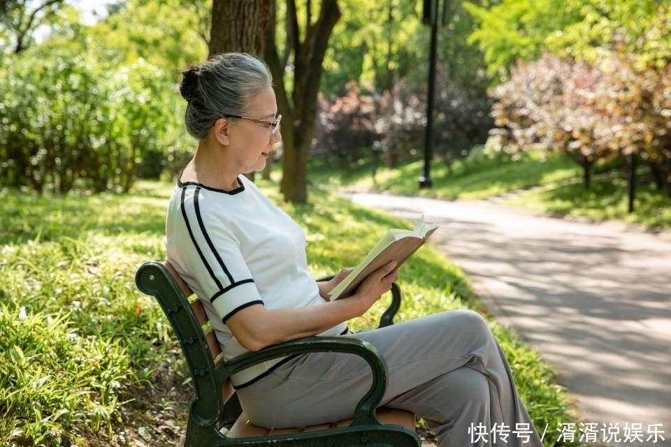 招待室|独居回家却总有热菜，那天假装出门，看到多出的人我红了眼