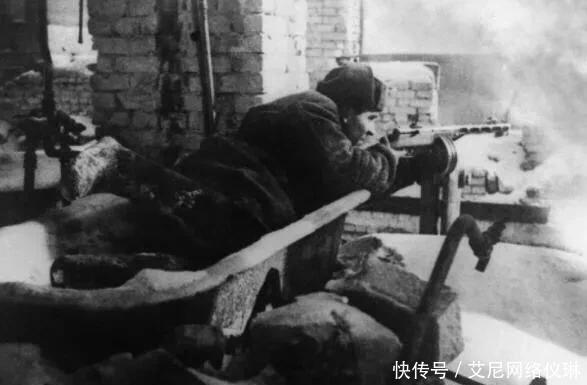 年代|斯大林格勒战役有多惨烈？身处平年代的我们永远想象不到