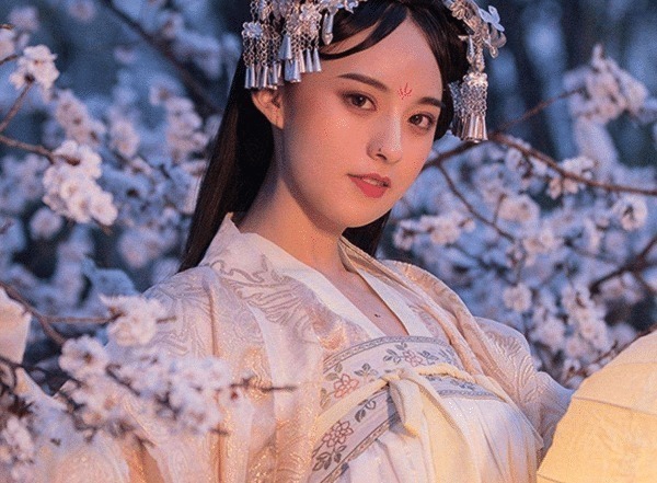 洛丽塔|洛丽塔、JK、汉服层出不穷,慢慢侵蚀我们的生活,应怎么杜绝