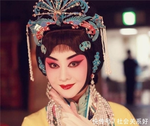 京剧|李胜素到底有多美?京剧第一美人名不虚传,法国人都感叹她是天使