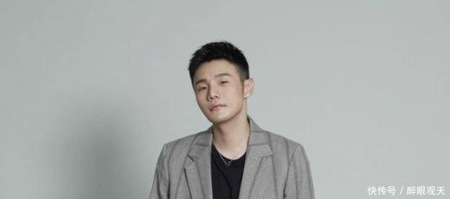 《好声音》今年夏天再度来袭,两位导师回归,最后一位是他