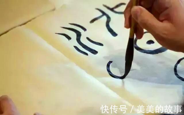 皇帝|皇帝出上联“二人土上坐”,妃子更聪明,一副下联抓住皇帝的心