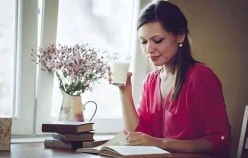 葛根粉|女性到了45岁后,适当注意5件事,养骨调经,更年期也可以很舒坦