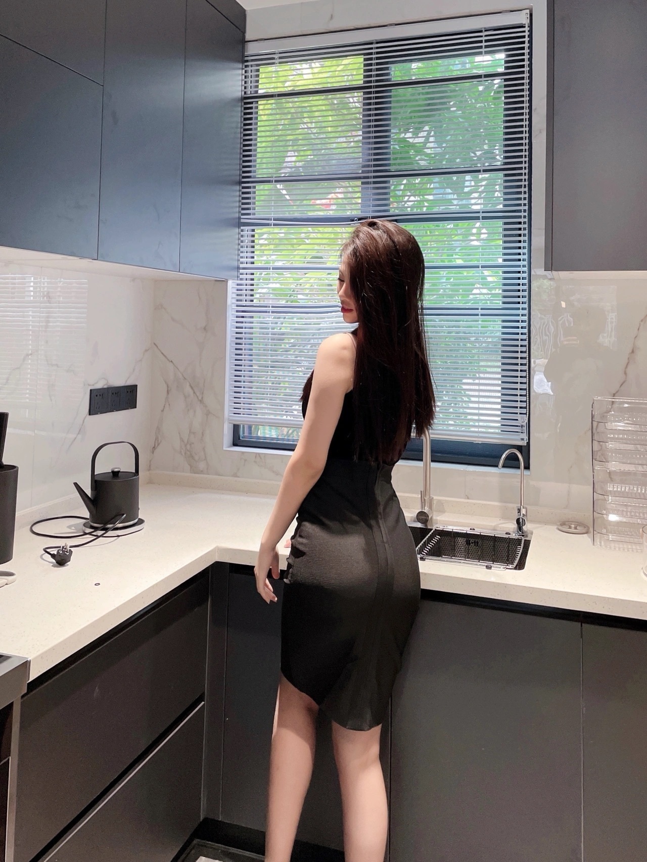 御姐 职场御姐丨怎样才能穿出西装黑丝的高级感?这就是幂式穿搭!